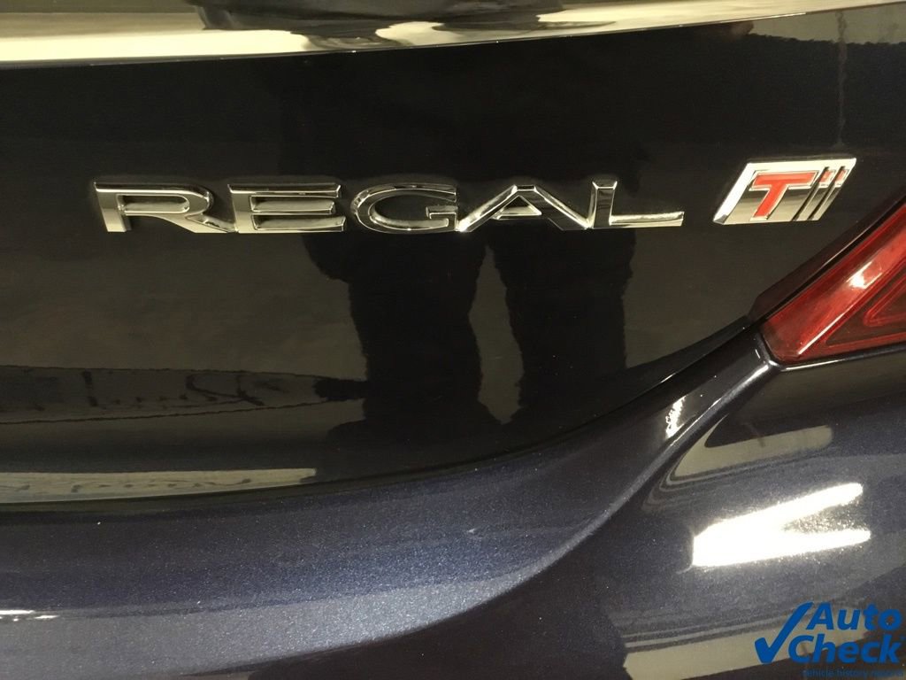 Used 2017 Buick Regal Premium w/ Driver Confidence Package #1 image 15