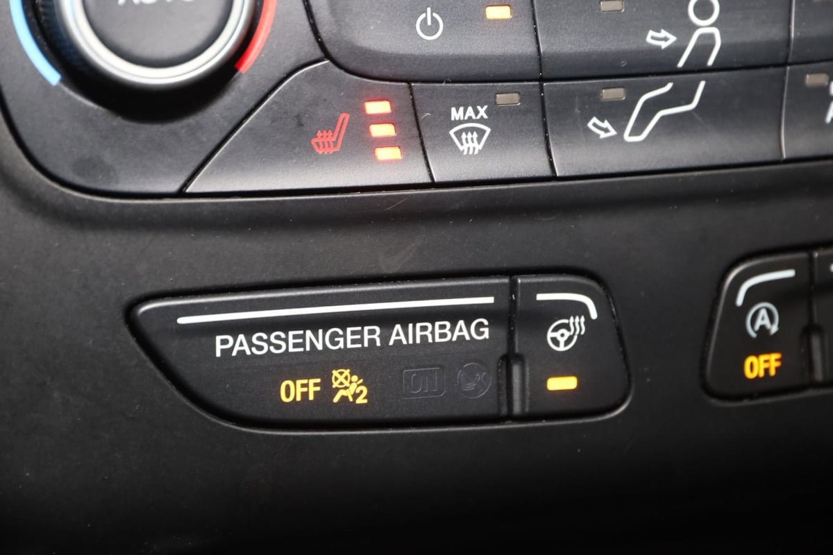 Used 2019 Ford Escape Titanium FWD image 8