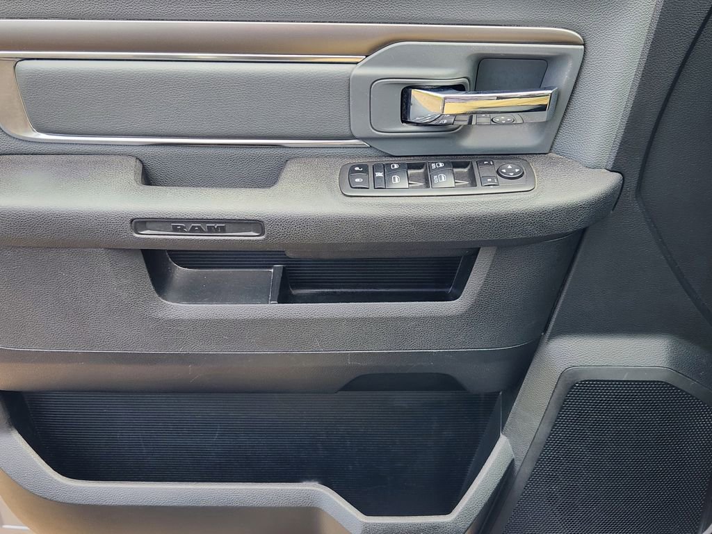 Used 2021 RAM 1500 Classic SLT image 21