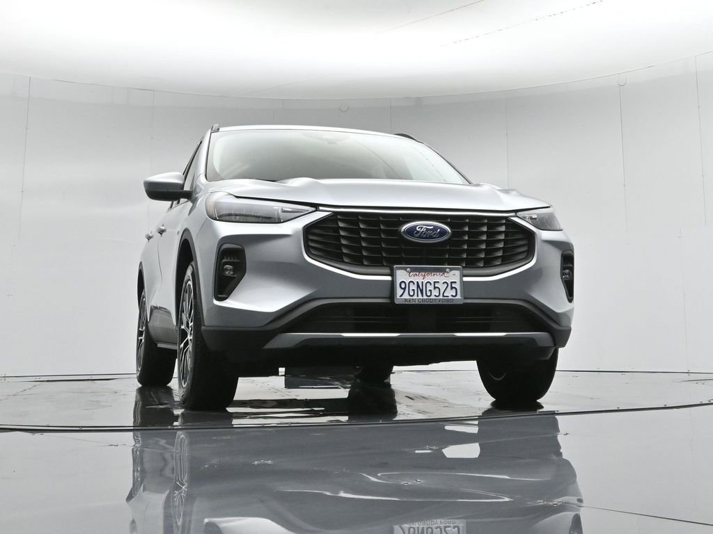 Certified 2023 Ford Escape SE image 47