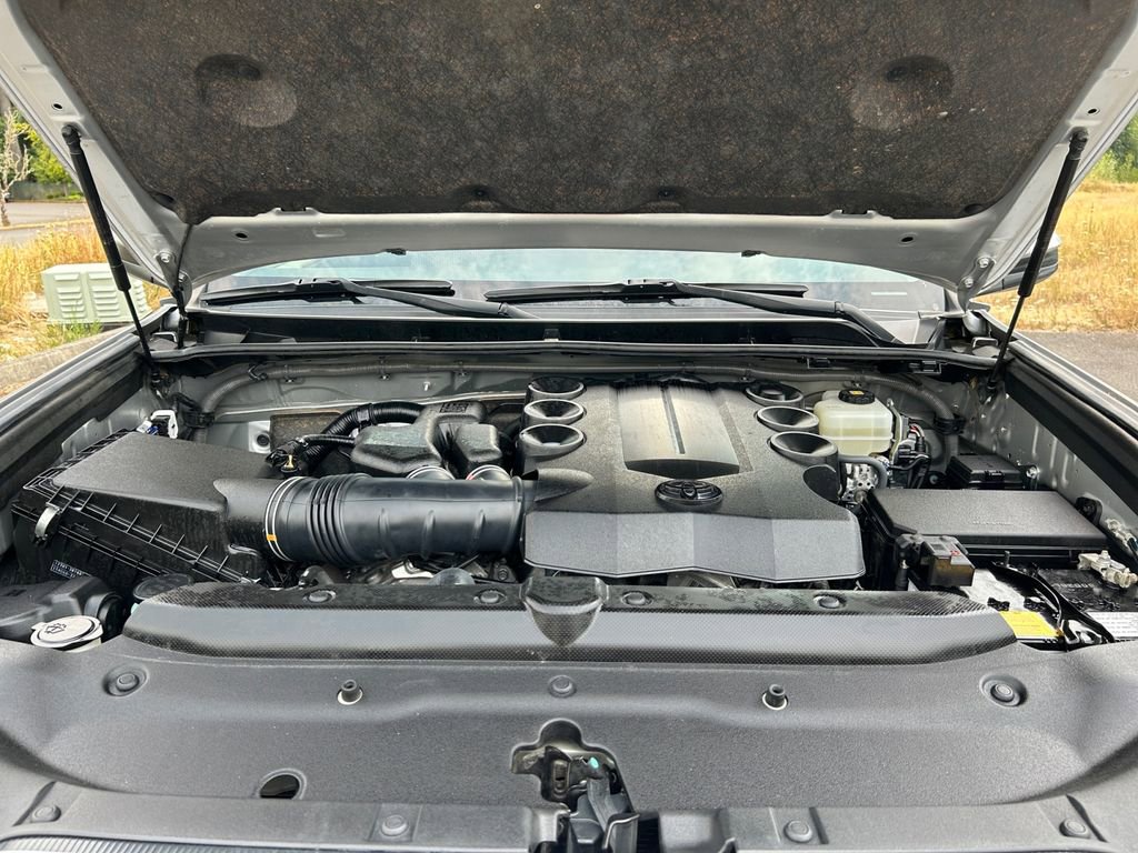 Used 2020 Toyota 4Runner SR5 image 30