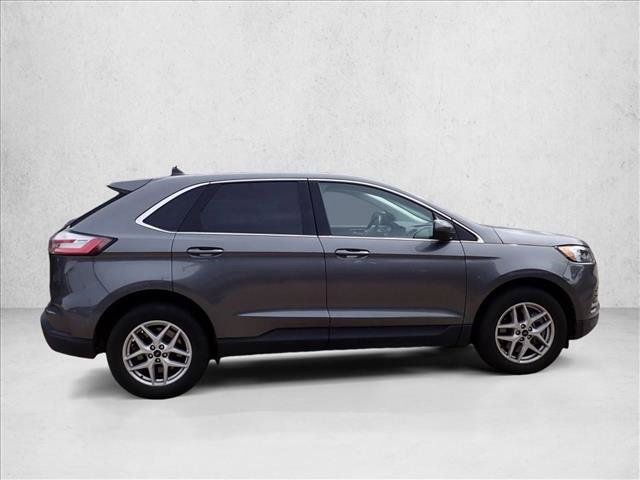 Used 2024 Ford Edge SEL AWD/4WD image 10