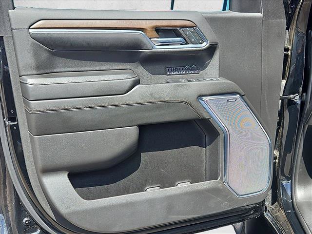 Certified 2023 Chevrolet Silverado 1500 High Country w/ High Country Premium Package AWD/4WD image 11