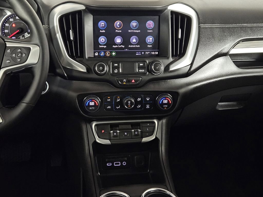 Used 2024 GMC Terrain SLT w/ Elevation Edition image 8