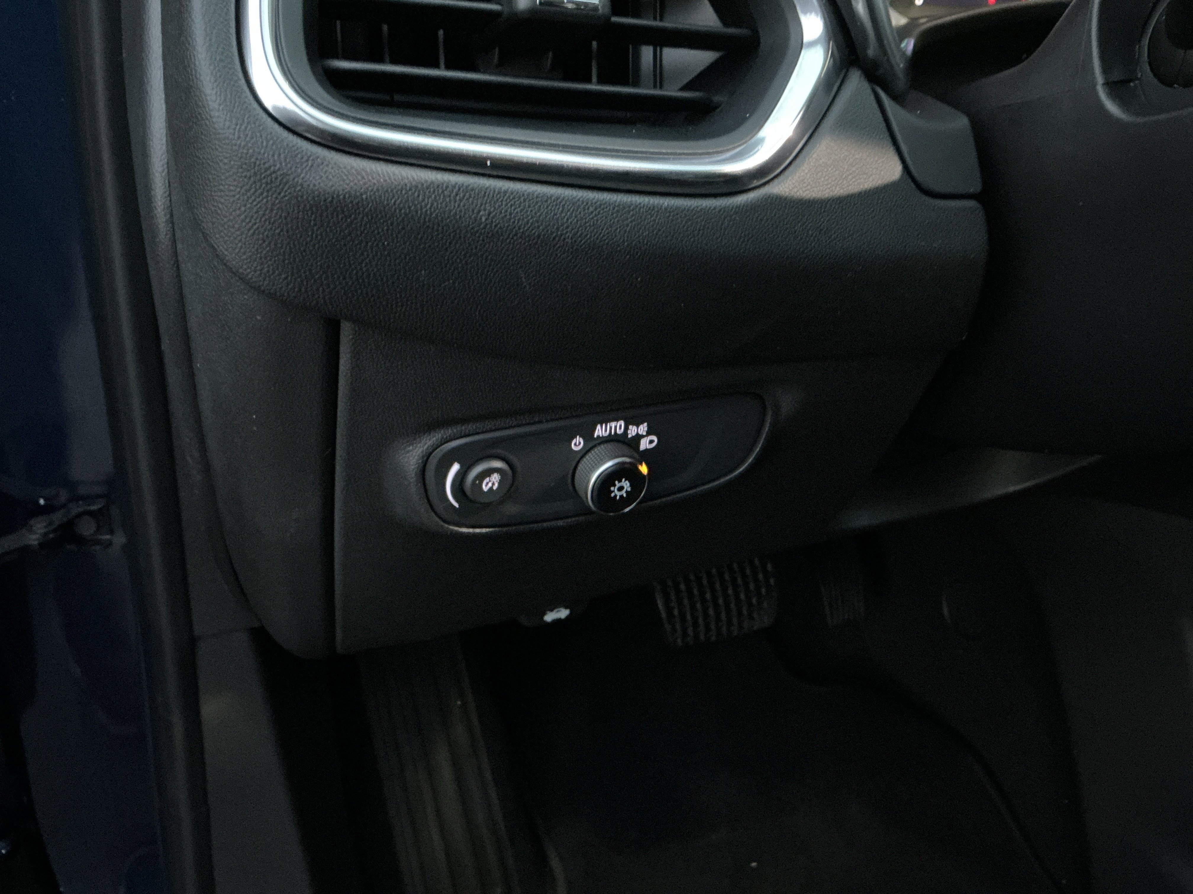 Used 2022 Chevrolet Equinox LT image 26