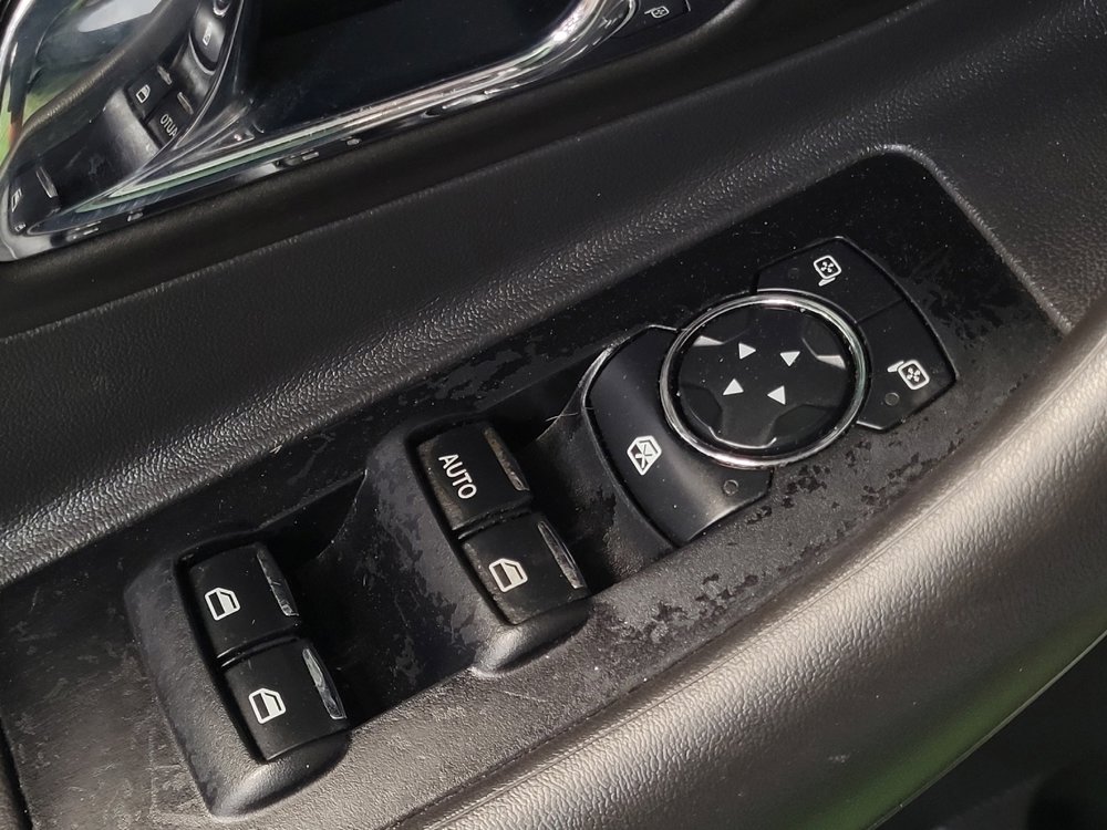 Used 2017 Ford Taurus SEL image 27