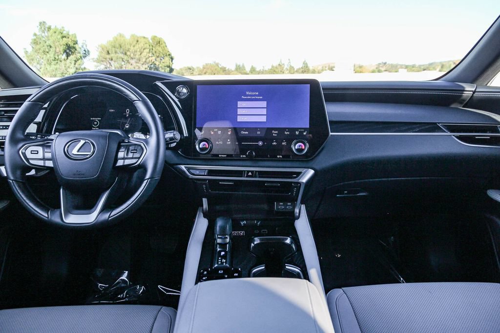 Certified 2025 Lexus RX 350h AWD/4WD image 13