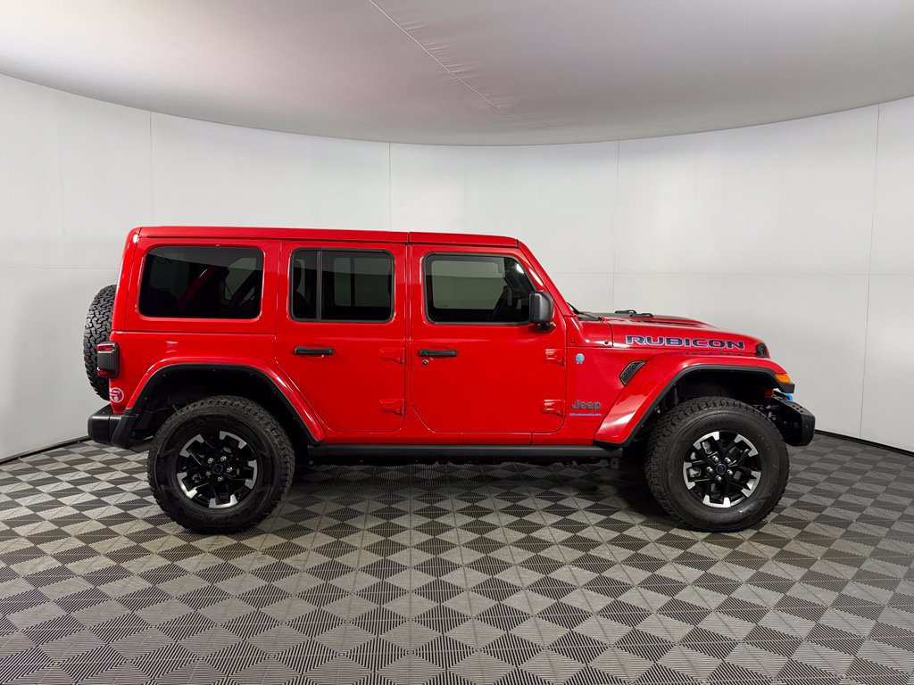 Used 2024 Jeep Wrangler Unlimited Rubicon 4xe AWD/4WD image 7