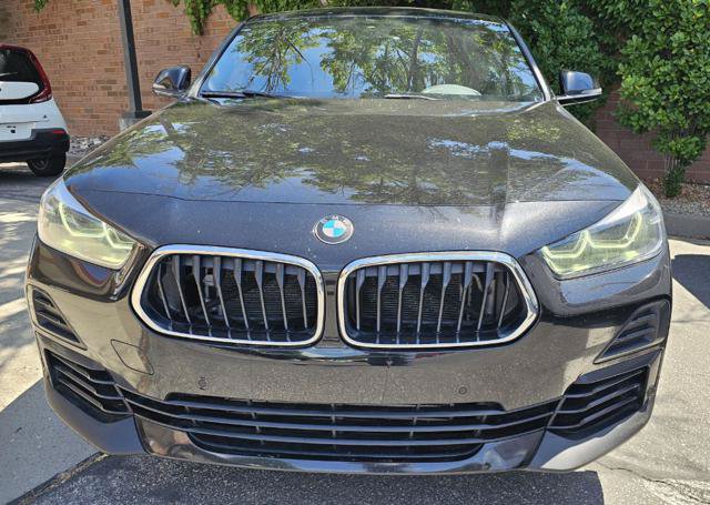 Used 2022 BMW X2 xDrive28i w/ Convenience Package AWD/4WD image 2