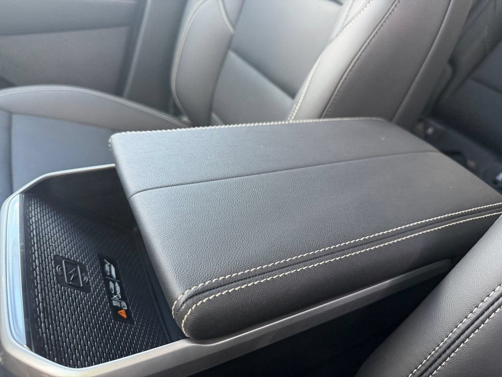New 2027 GMC Terrain Elevation w/ Elevation Premium Package AWD/4WD image 28