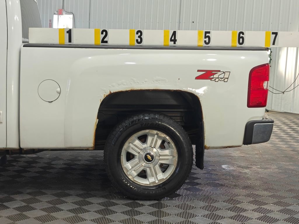 Used 2011 Chevrolet Silverado 1500 LT w/ All-Star Edition AWD/4WD image 24