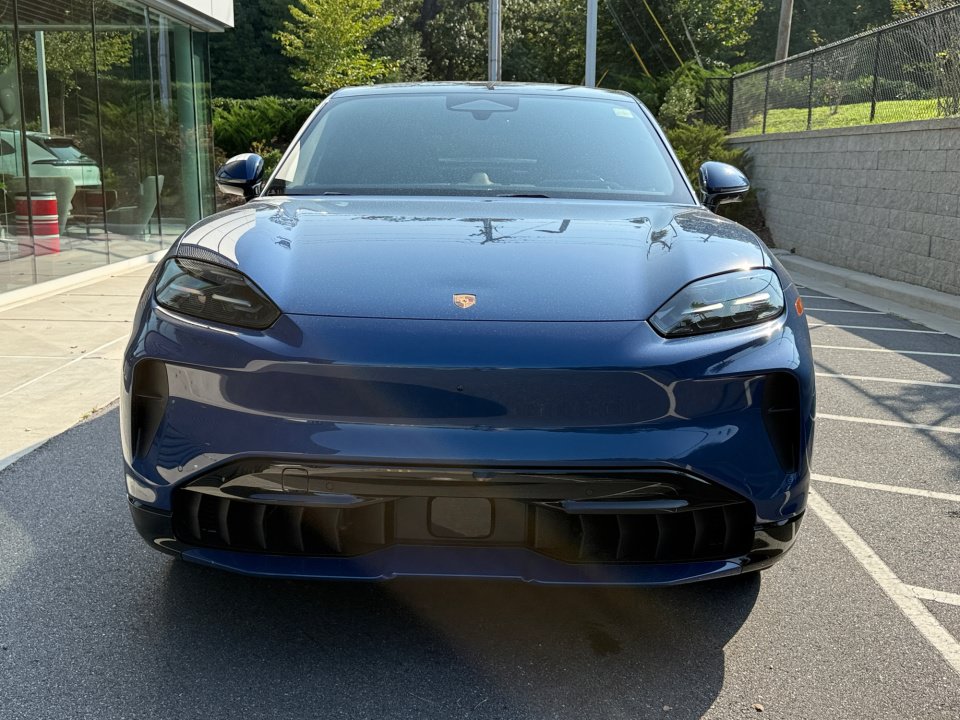New 2026 Porsche Cayenne Electric Coupe AWD/4WD image 10