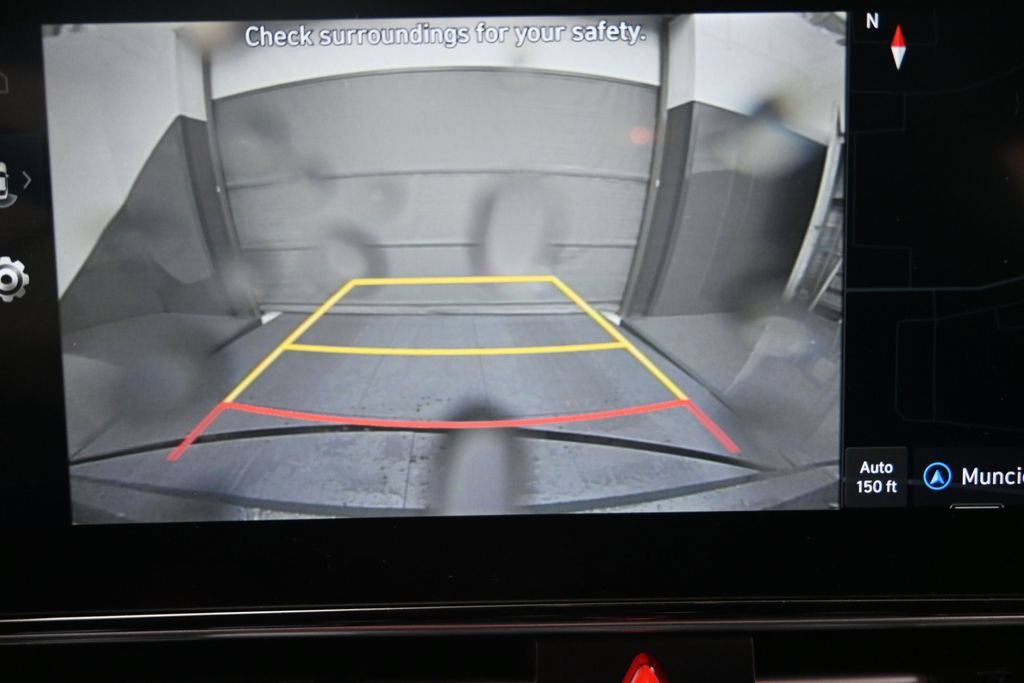 Used 2025 Hyundai Elantra SEL FWD image 22