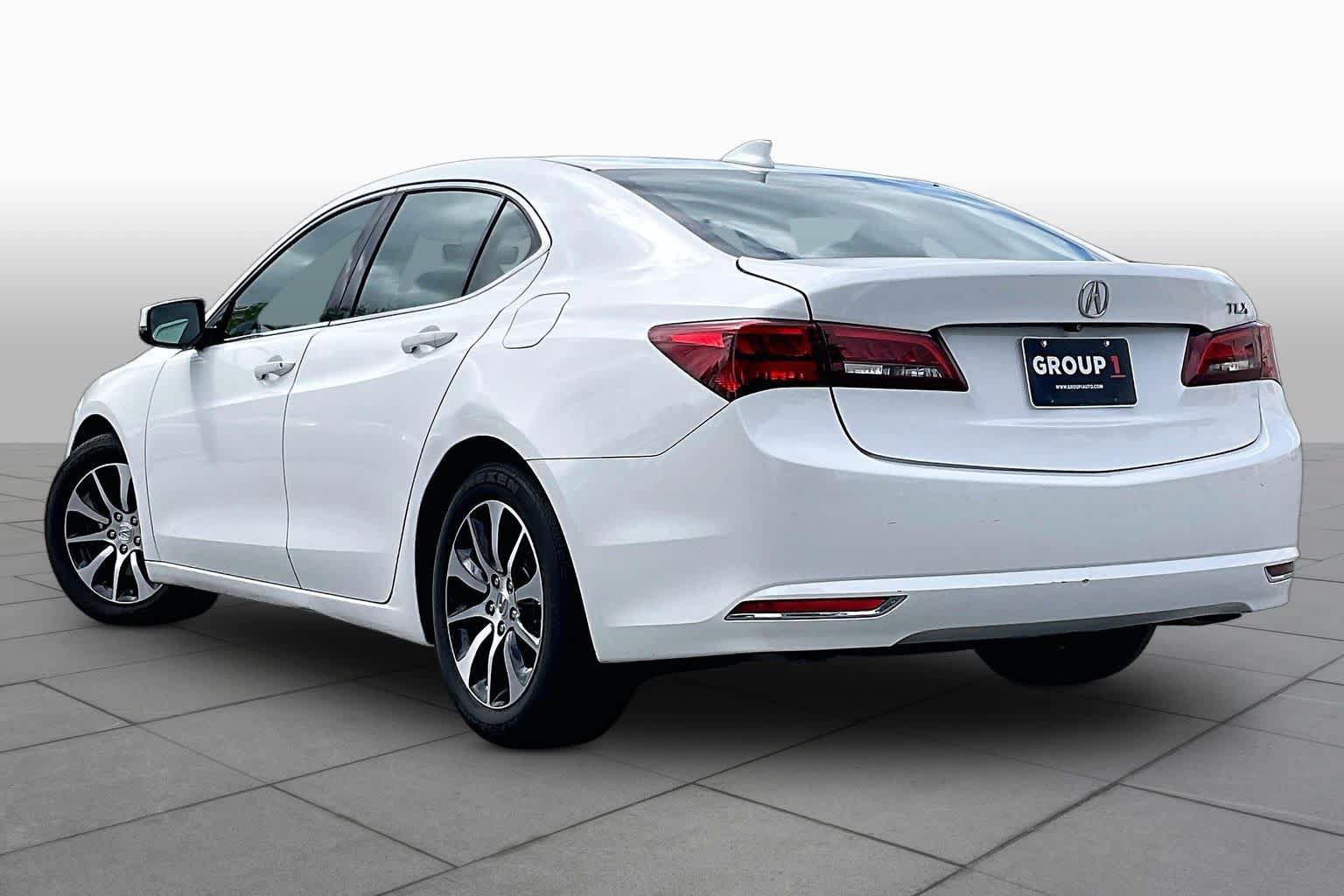 Used 2015 Acura TLX w/ Technology Package FWD image 10