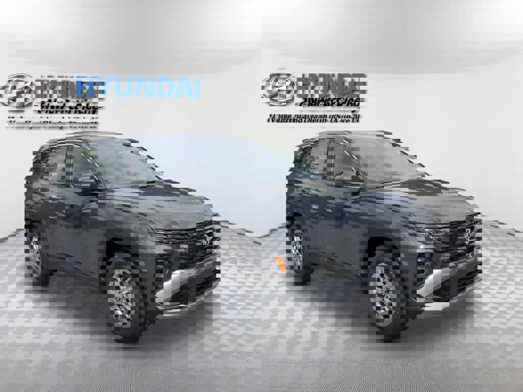 New 2026 Hyundai Tucson SE image 1