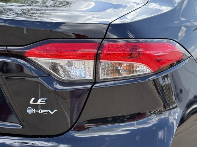 Used 2025 Toyota Corolla LE image 7
