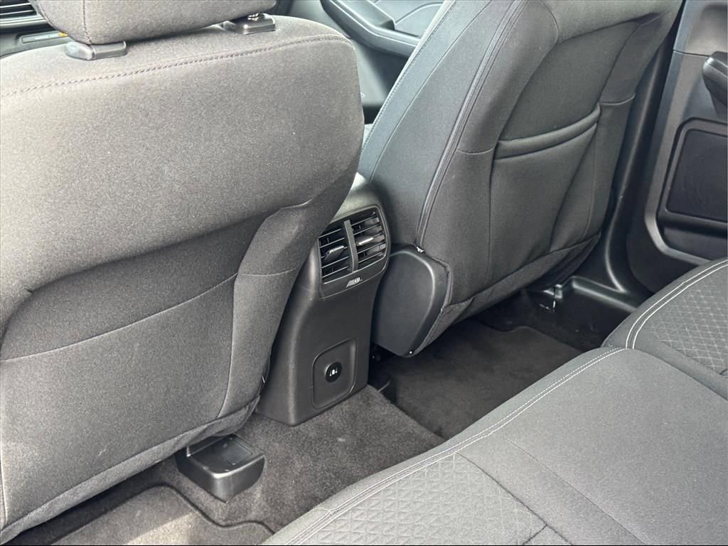 Used 2025 Ford Escape Active image 17