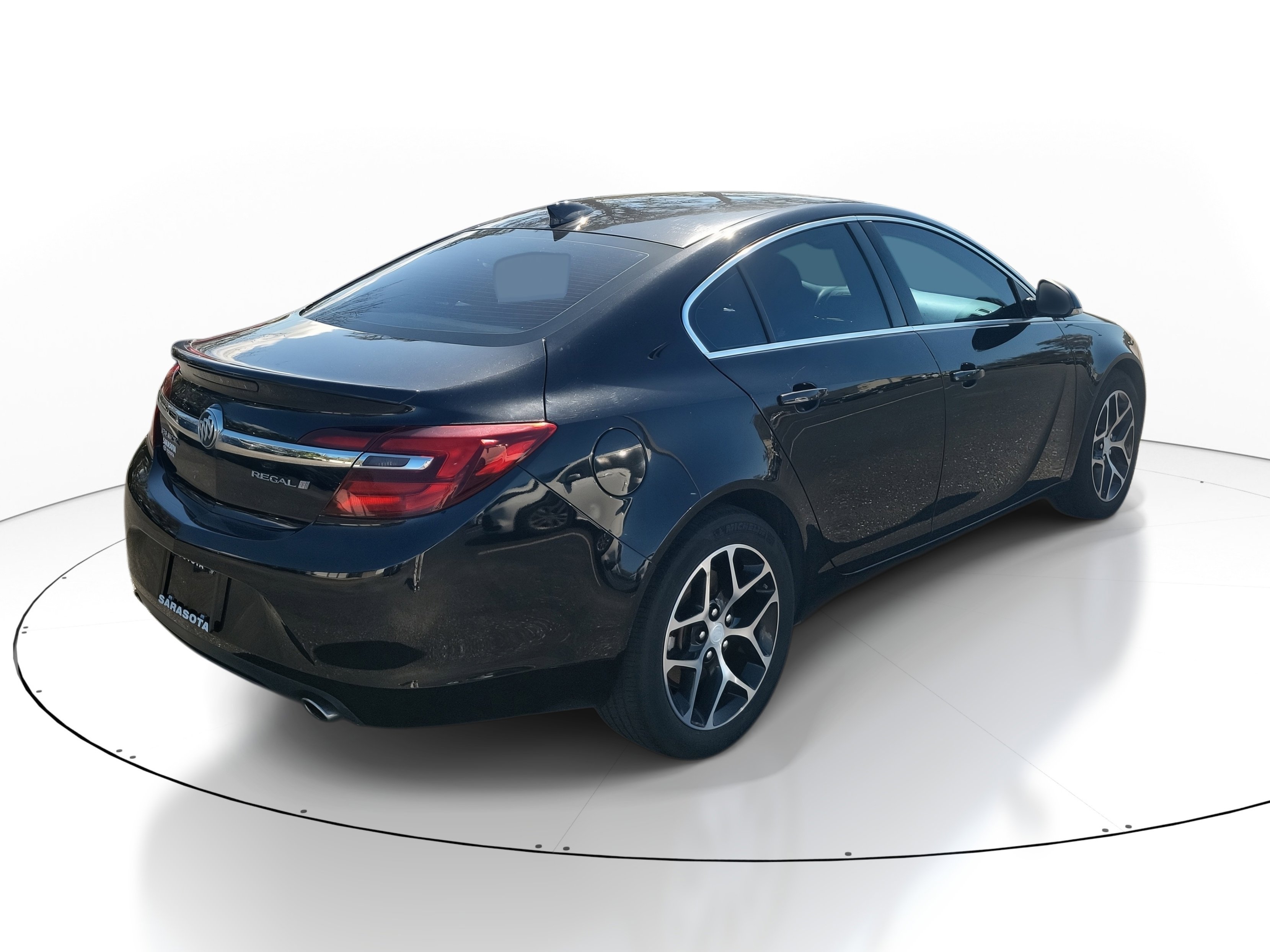 Used 2017 Buick Regal Sport Touring image 6