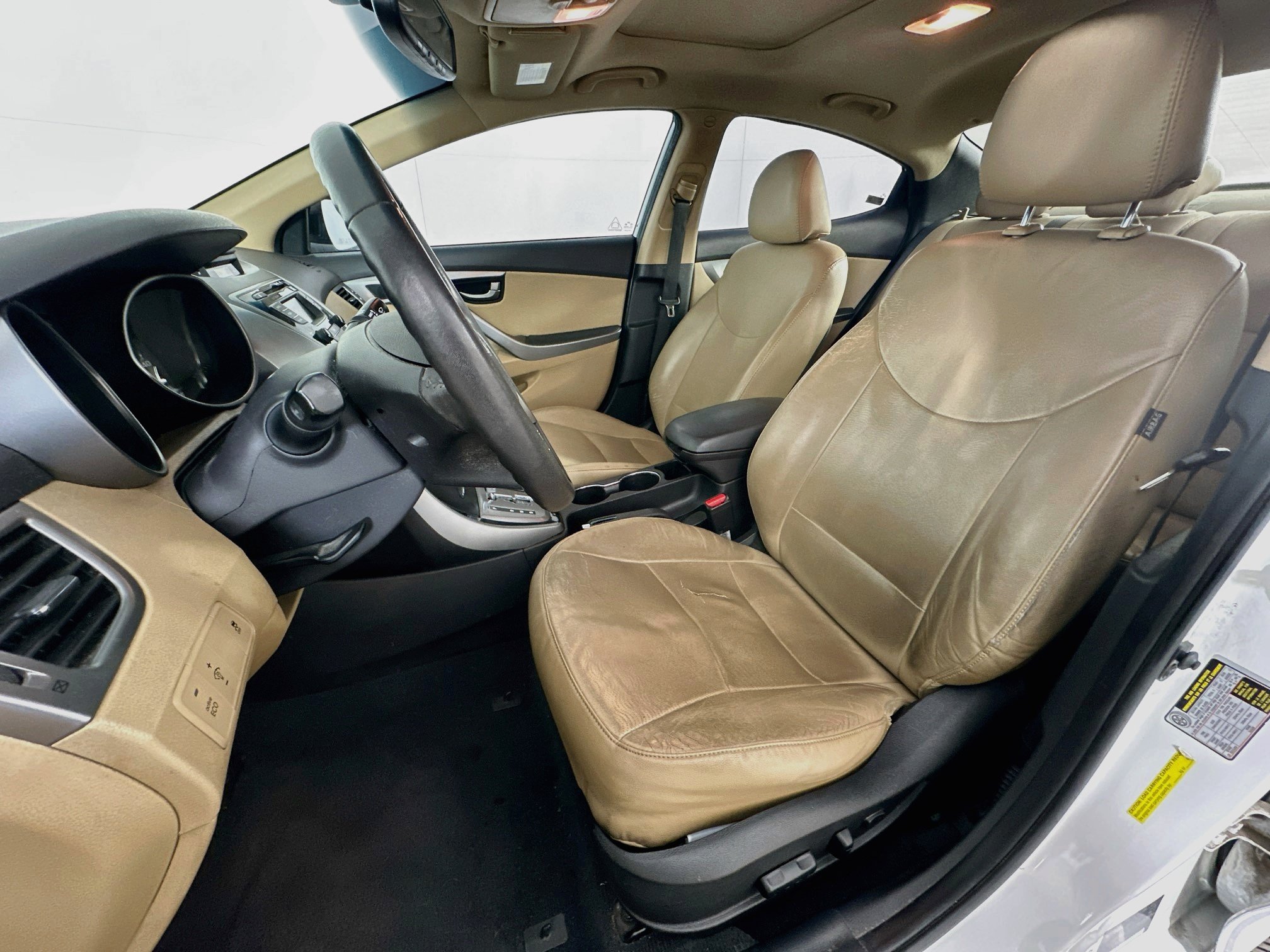 Used 2013 Hyundai Elantra Limited FWD image 13