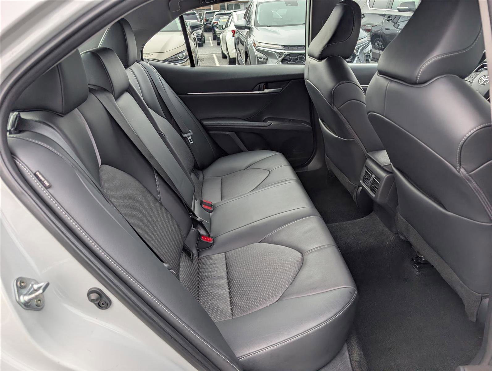 Used 2023 Toyota Camry XSE image 13