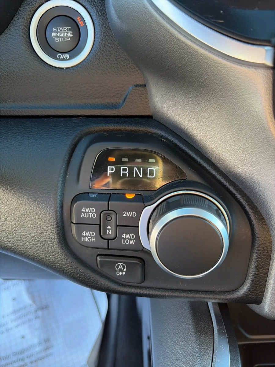Used 2025 RAM 1500 Big Horn AWD/4WD image 28
