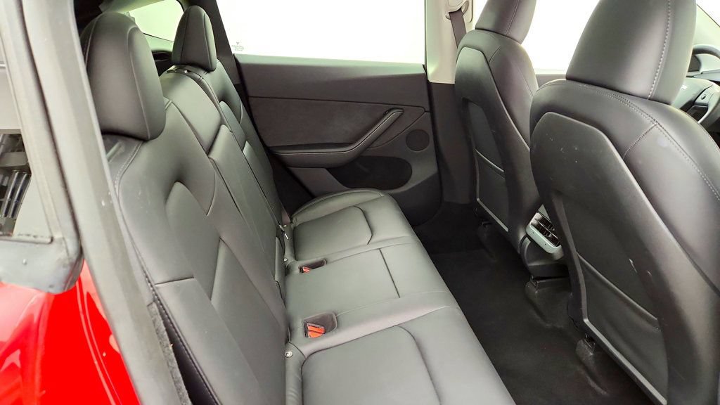 Used 2023 Tesla Model Y Long Range AWD/4WD image 28