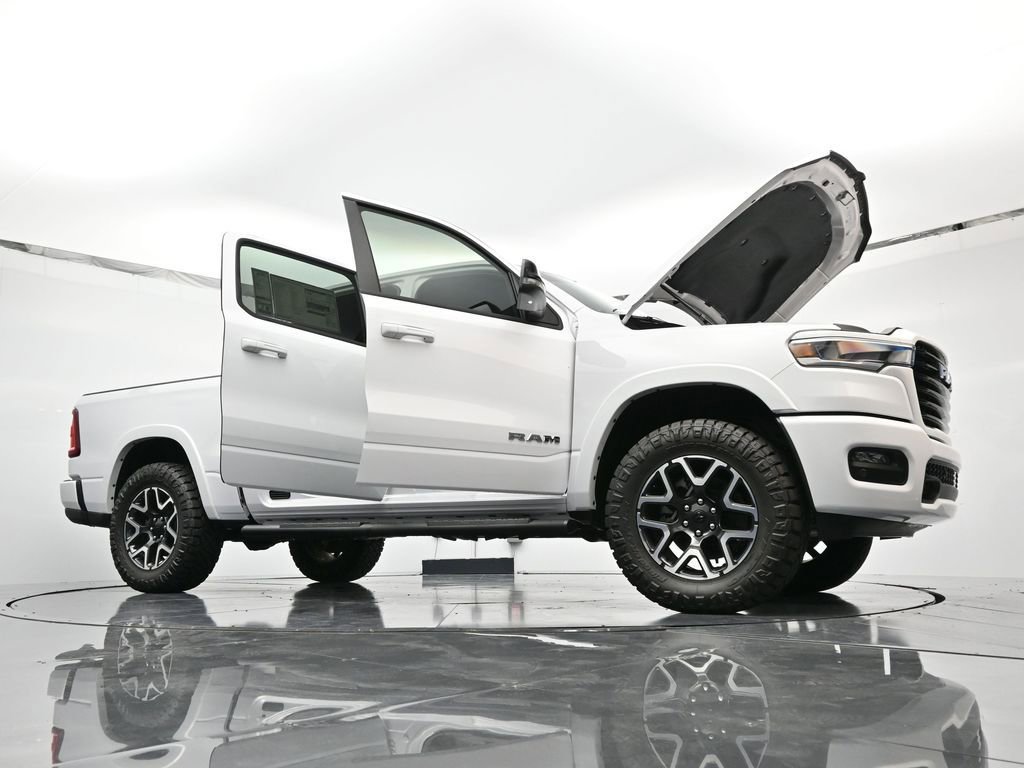 New 2025 RAM 1500 Laramie w/ Sport Appearance Package AWD/4WD image 48