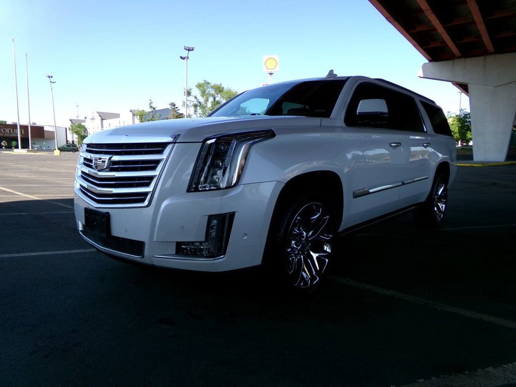 Used 2017 Cadillac Escalade ESV Platinum image 2