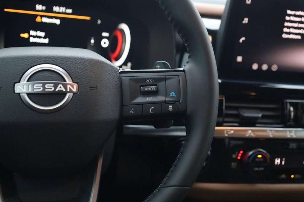 New 2026 Nissan Pathfinder Platinum w/ Cargo Package image 9