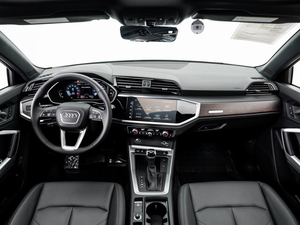 Certified 2024 Audi Q3 2.0T Premium image 19