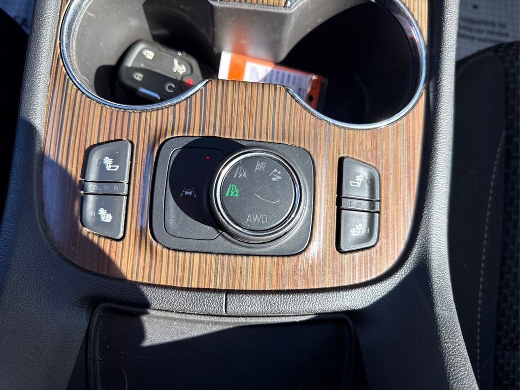 Used 2023 GMC Acadia SLE w/ Driver Convenience Package image 35