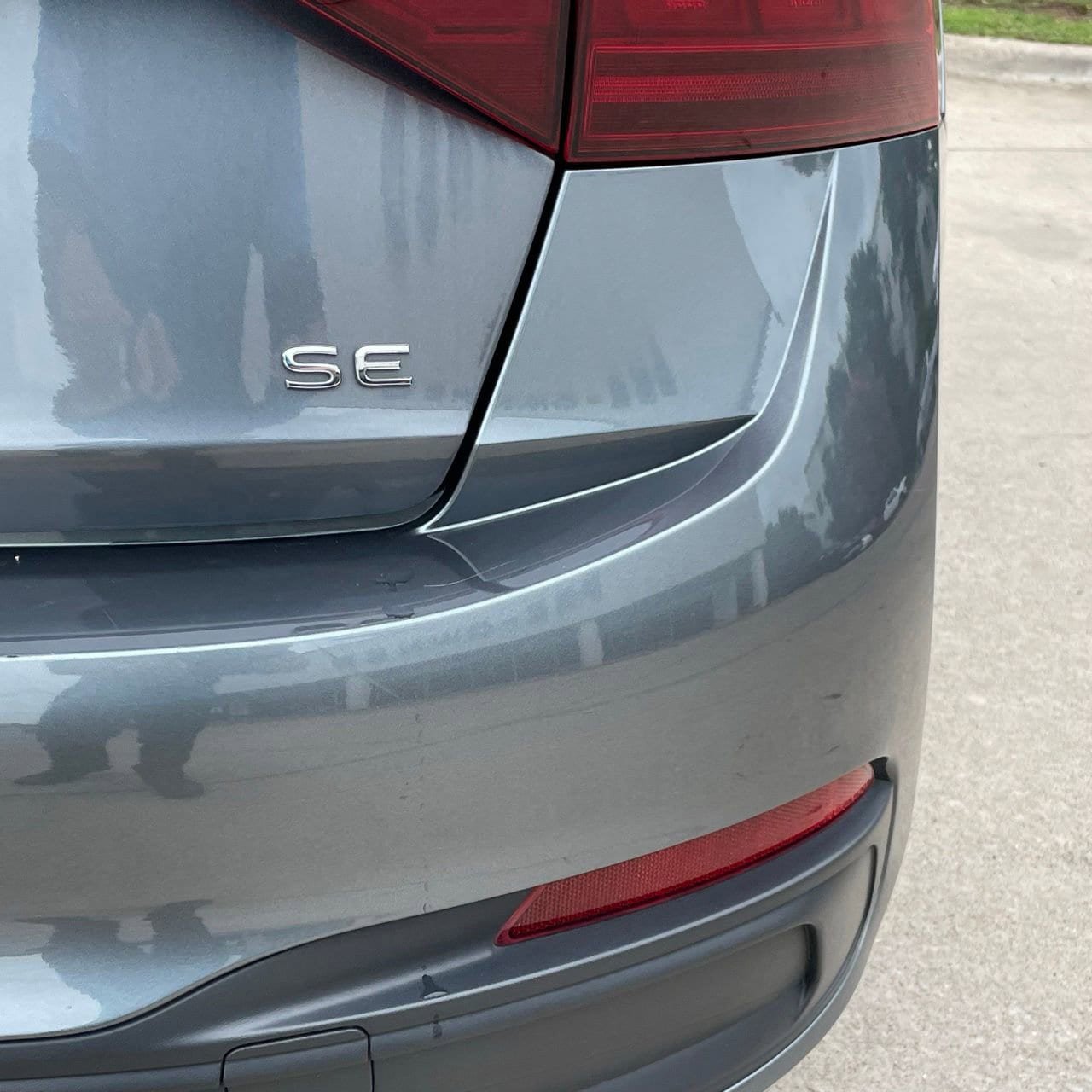 Used 2024 Volkswagen Jetta SE FWD image 6