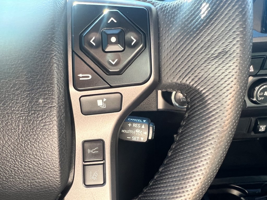 Used 2020 Toyota Tacoma TRD Off-Road AWD/4WD image 12