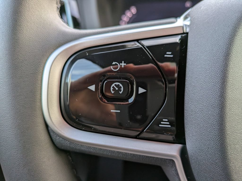 New 2026 Volvo XC60 B5 Plus w/ Protection Package Premier AWD/4WD image 25