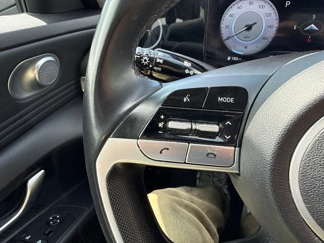 Used 2023 Hyundai Elantra Limited FWD image 23