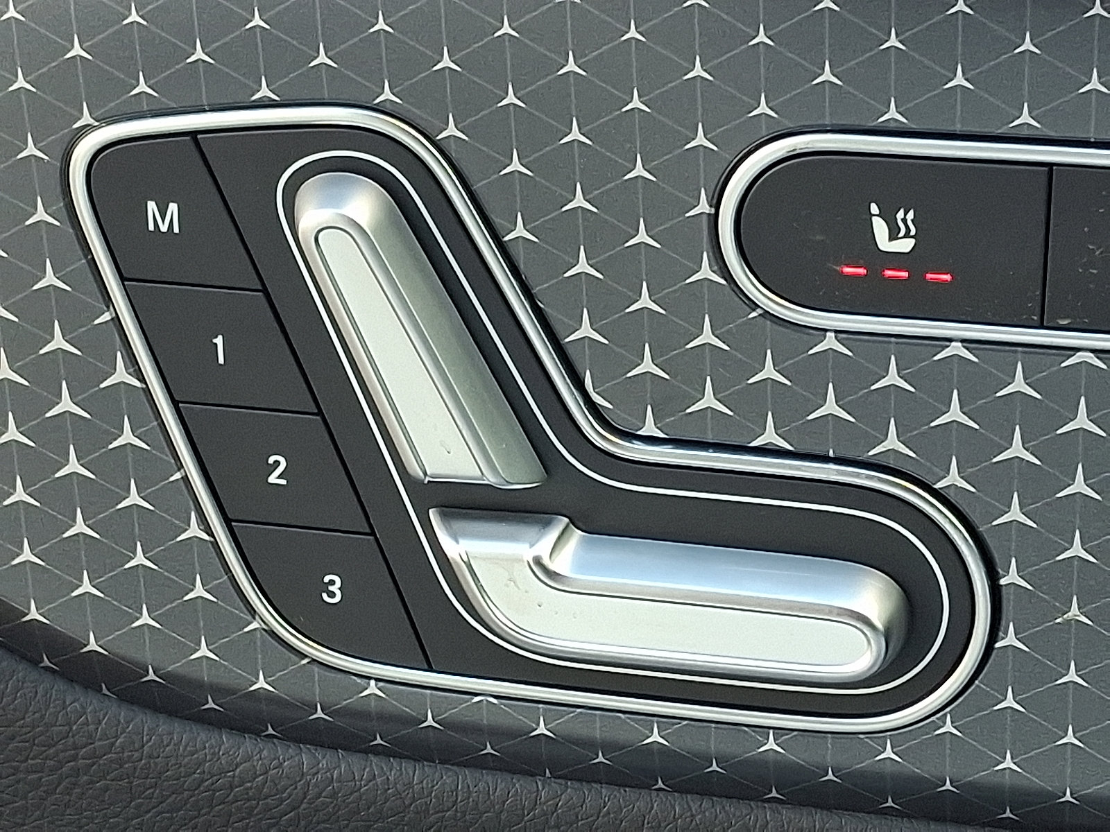 New 2026 Mercedes-Benz GLB 250 4MATIC image 20