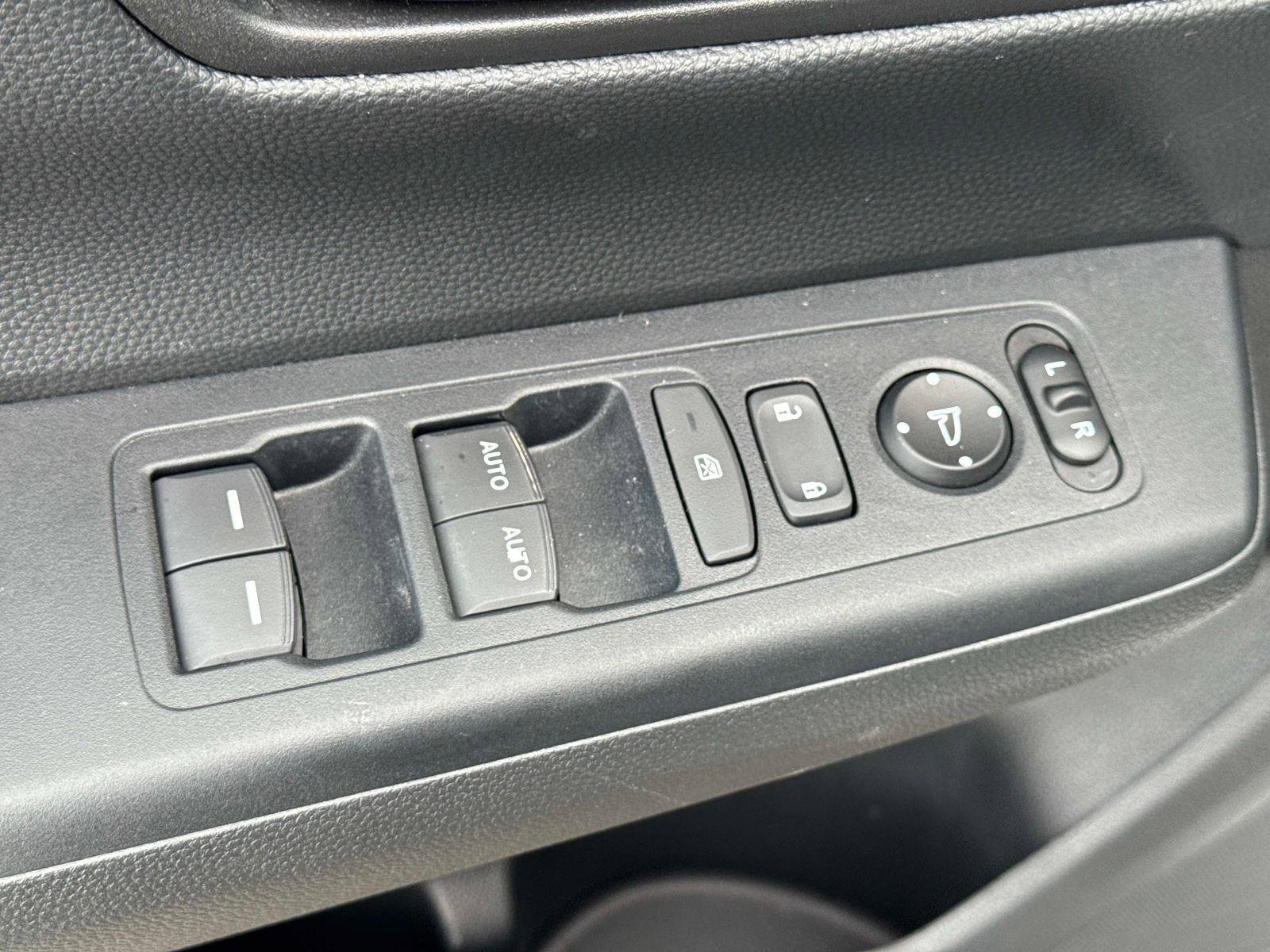 Certified 2025 Honda CR-V EX image 18