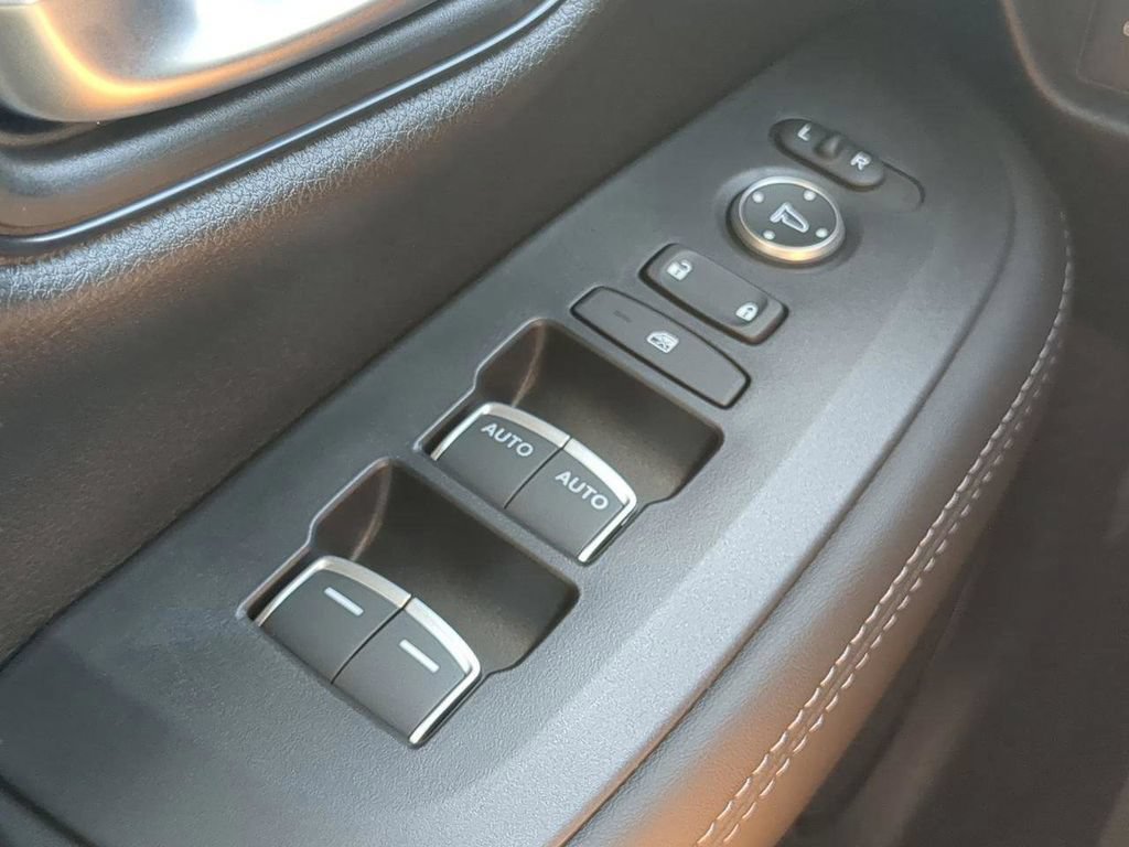 New 2027 Honda HR-V EX-L image 21