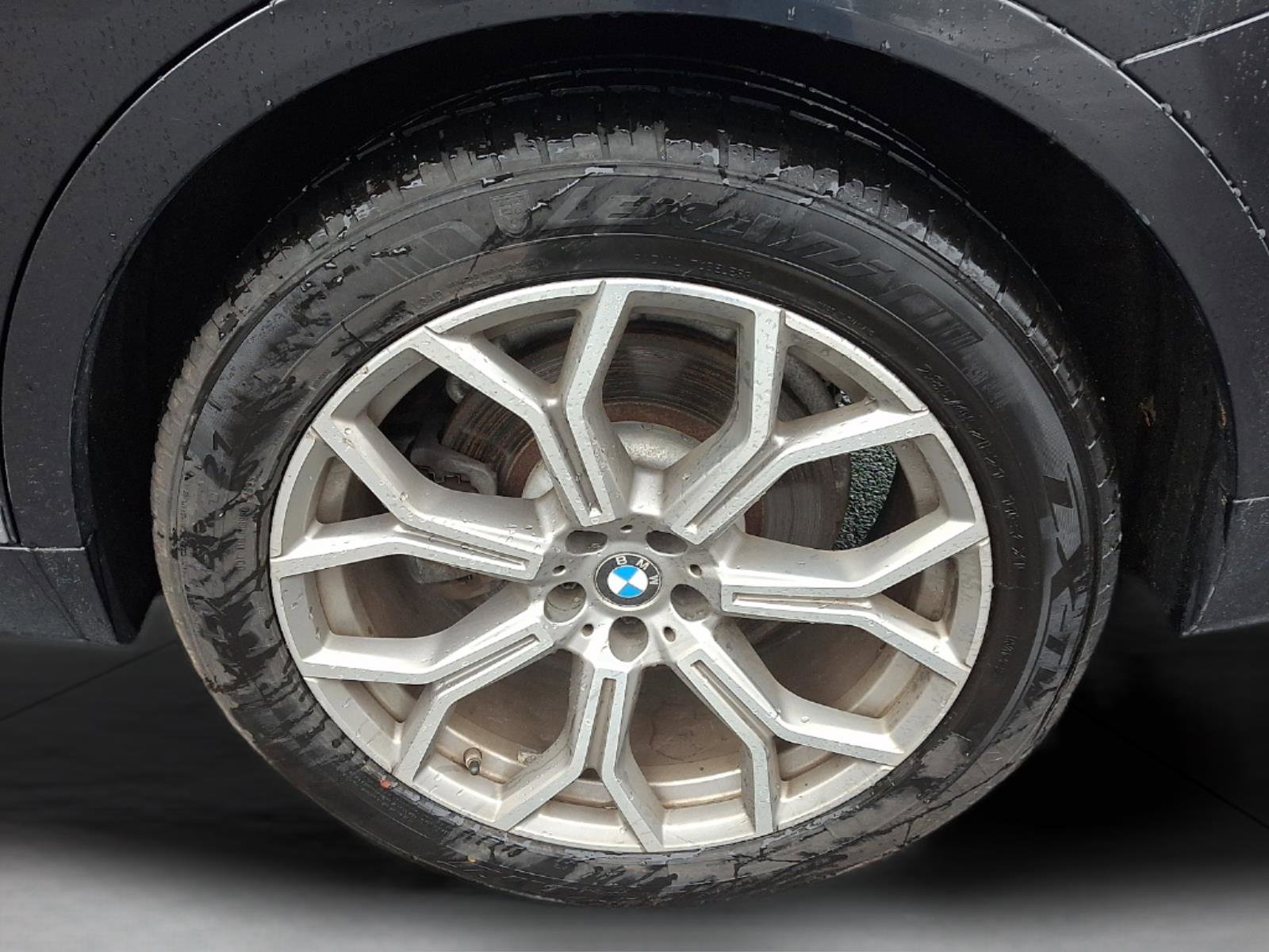 Used 2020 BMW X7 xDrive40i w/ Premium Package image 11