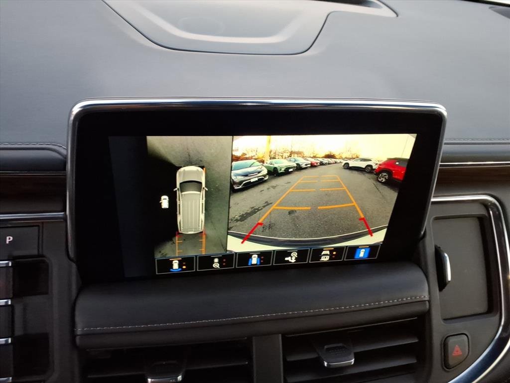 Used 2022 Chevrolet Suburban LT w/ LT Signature Package image 29