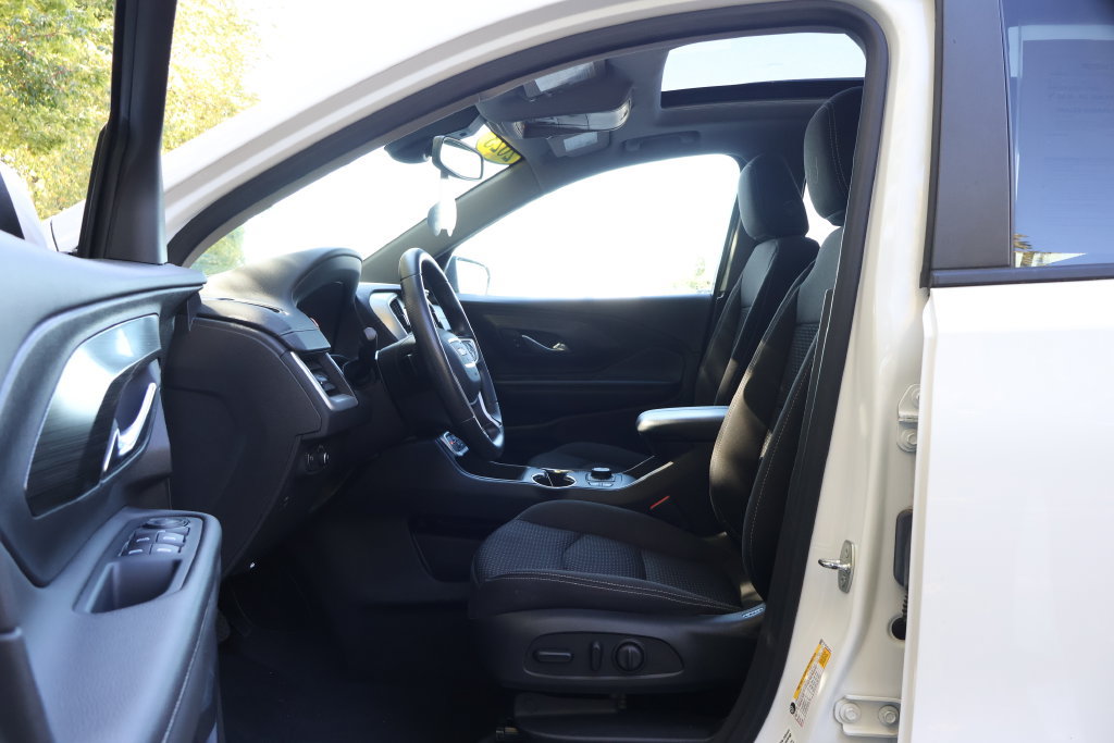 Certified 2023 GMC Terrain SLE w/ Driver Convenience Package FWD image 32