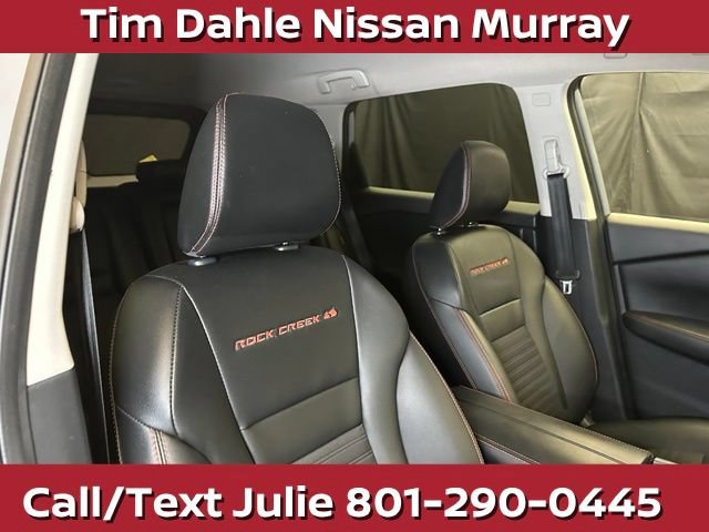 Used 2025 Nissan Rogue SV AWD/4WD image 16