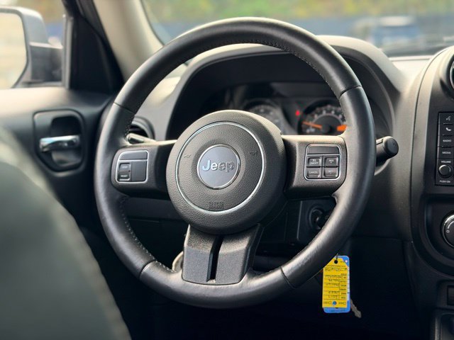 Used 2017 Jeep Patriot High Altitude AWD/4WD image 17