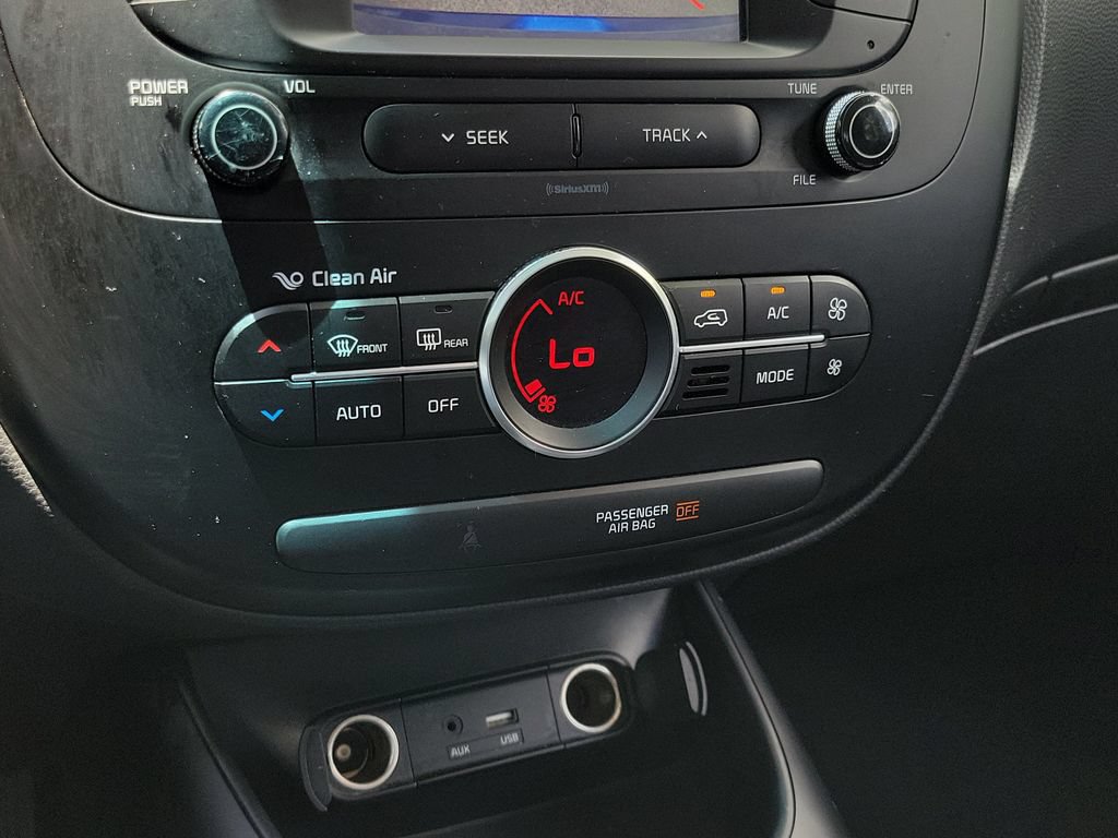 Used 2017 Kia Soul + w/ Designer's Package FWD image 24
