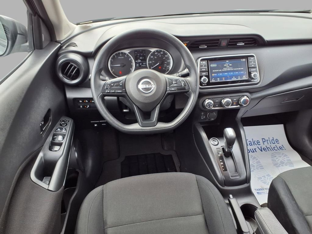 Certified 2025 Nissan Kicks Play S image 4