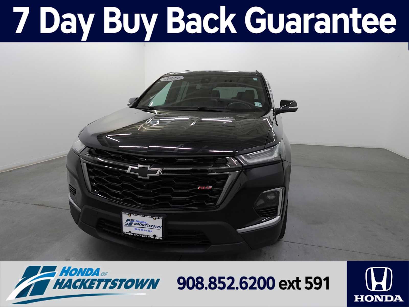 Used 2023 Chevrolet Traverse RS