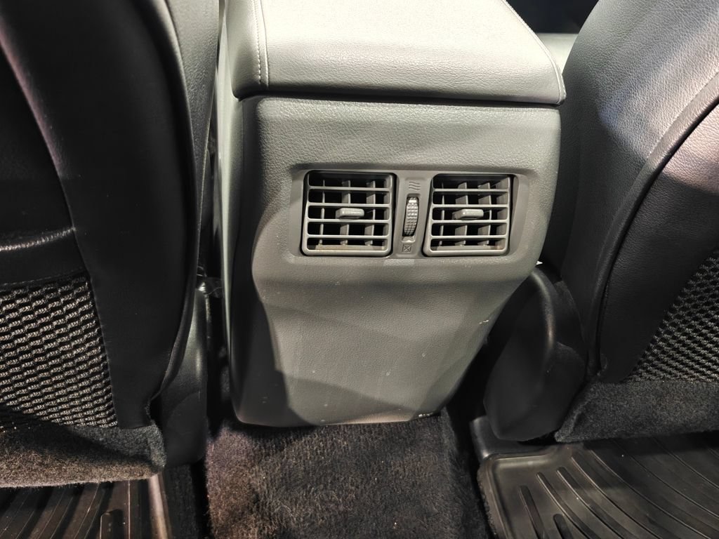 Used 2011 Toyota 4Runner SR5 w/ Premium Pkg w/Leather AWD/4WD image 26