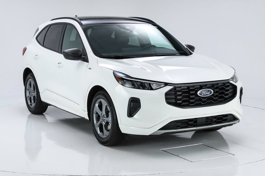 Used 2023 Ford Escape ST-Line w/ Tech Pack #1 FWD image 16