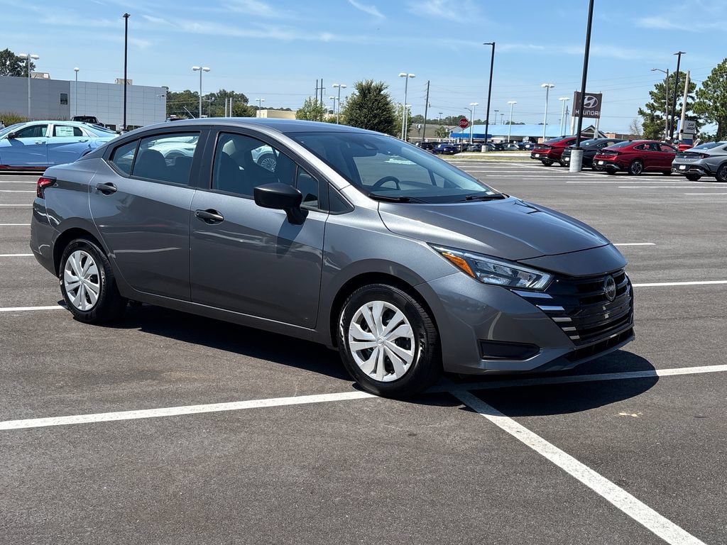 Used 2025 Nissan Versa S FWD image 6