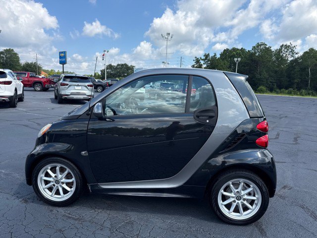 Used 2014 smart fortwo passion RWD image 6